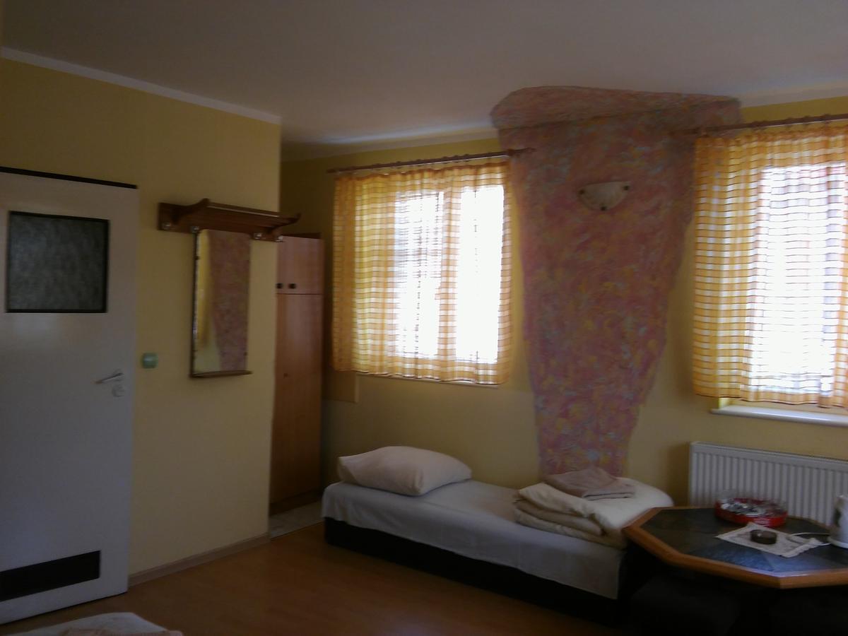 Motel Ararat Kołobrzeg Exteriör bild